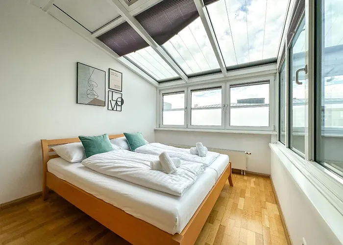 Feelhome-prater-ausblick-terrasse-6 Gaeste-wifi-smart Tv *