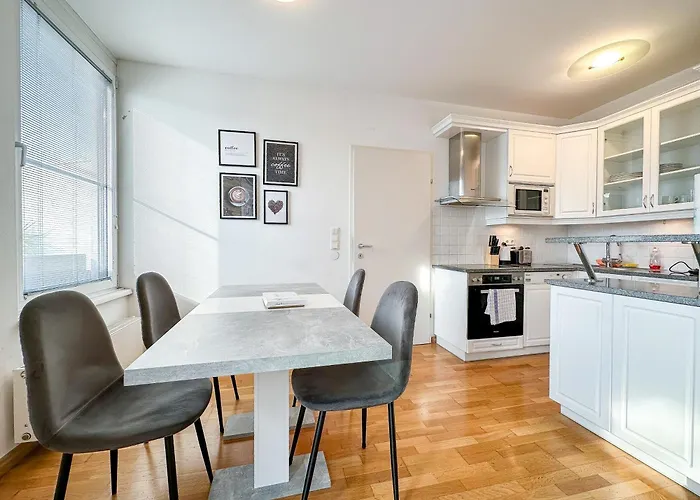 Feelhome-prater-ausblick-terrasse-6 Gaeste-wifi-smart Tv Appartement *