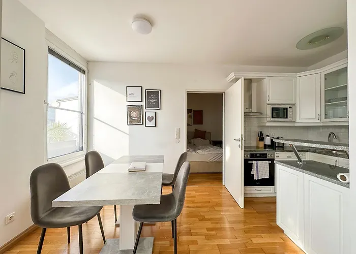 Feelhome-prater-ausblick-terrasse-6 Gaeste-wifi-smart Tv Appartement *