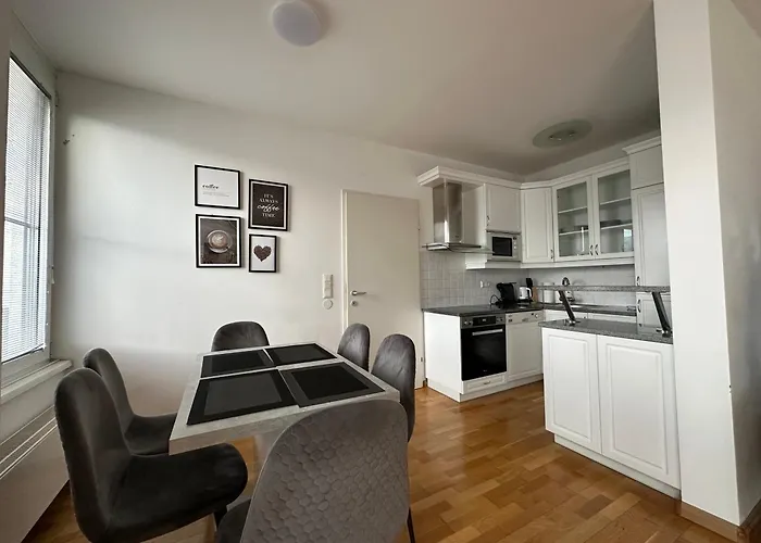 Feelhome-prater-ausblick-terrasse-6 Gaeste-wifi-smart Tv Appartement